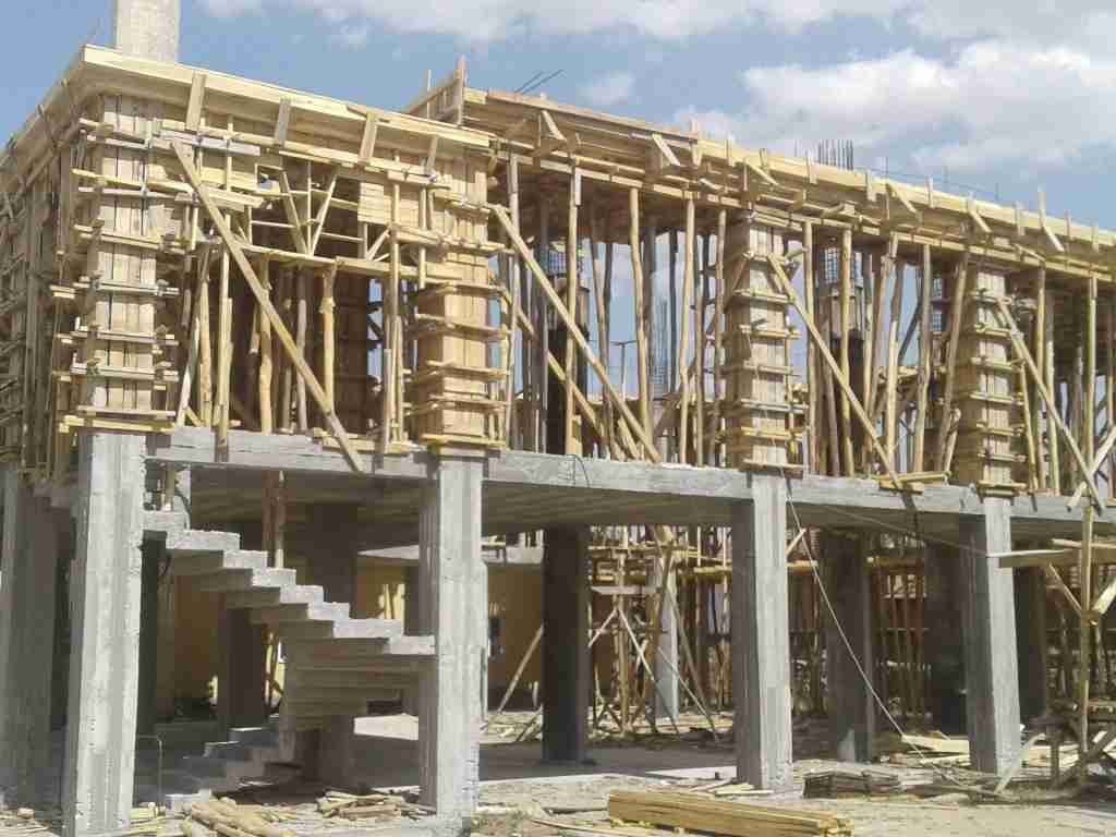 Çat İnşaat Kalıpçısı